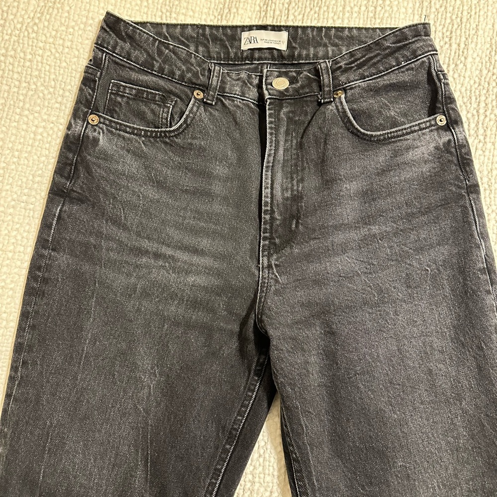 ZARA HIGH WAISTED MOM FIT JEANS SIZE 8 - Picture 6 of 7
